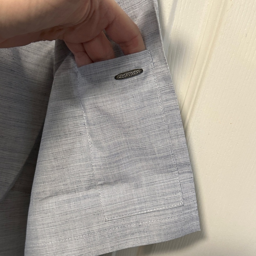 Urban Collection by Chef Works Light Blue Button Down Short Sleeve Shirt NWT - Picture 4 of 5